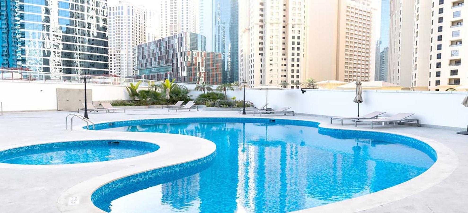 Walk To The Beach Or Enjoy The Amazing View From The Balcony Dubai Exterior foto